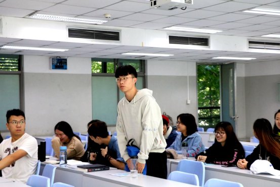 自我介绍 自我介绍